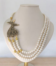 Load image into Gallery viewer, Darvish Necklaces