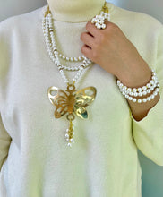 Load image into Gallery viewer, Elara Butterfly Set - Spanish Mallorca pearls Stones