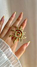 Load image into Gallery viewer, Sun Rays Ring - Stainless Steel