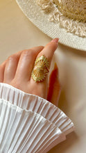 Load image into Gallery viewer, Ocean Shell Ring - Stainless Steel