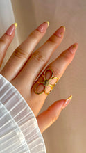 Load image into Gallery viewer, Elegant Flower Ring - Stainless Steel