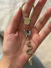 Load image into Gallery viewer, Snake Medal - Pure Copper