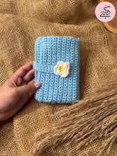 Load image into Gallery viewer, Card Wallet - Crochet