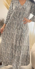 Load image into Gallery viewer, Marwa Jalabiya - Cotton