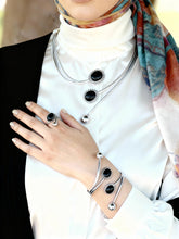 Load image into Gallery viewer, Hannah Delicate Set