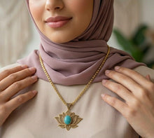 Load image into Gallery viewer, Prestige Necklace - Silver & Gold Plated