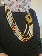 Load image into Gallery viewer, Noura Necklace - Pearl Stones