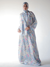 Load image into Gallery viewer, Isdal Sohaila - Satin