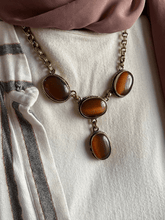Load image into Gallery viewer, Unique Afnan Necklace - Agate Stone