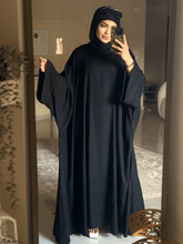Load image into Gallery viewer, Yasmin Abaya - Saudi Silk