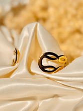 Load image into Gallery viewer, Rahma Simple Bangle - Stainless Steel
