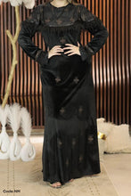 Load image into Gallery viewer, Rasha Abaya - Velvet