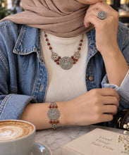 Load image into Gallery viewer, Arabian Heritage Set - Red Agate