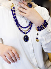Load image into Gallery viewer, Rima Set - Crystal Stones And Agate pendant