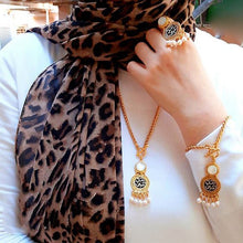 Load image into Gallery viewer, "Amal Hayati" Golden Set