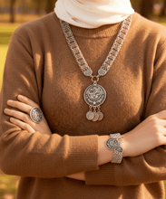 Load image into Gallery viewer, Mayaar Luxury Set - Silver Plated