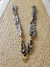 Load image into Gallery viewer, Dana Necklace