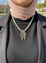 Load image into Gallery viewer, Little Pearl Necklace