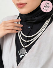 Load image into Gallery viewer, In the Devine Eyes Necklace - Pearl Stones Four Layers