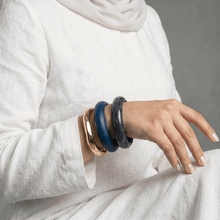 Load image into Gallery viewer, Shine Wooden and Acrylic Bangle Set