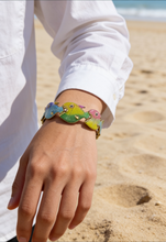 Load image into Gallery viewer, Fish Bangle - Stainless Steel