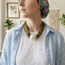 Load image into Gallery viewer, Silent Luxury Necklace