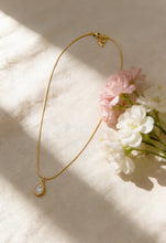 Load image into Gallery viewer, Warda Necklace - Stainless Steel