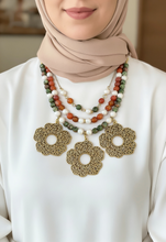 Load image into Gallery viewer, Raghad Necklace - Agate Stones