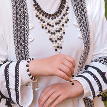 Load image into Gallery viewer, Noor Set - Pearl And Onyx Stone