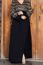 Load image into Gallery viewer, Ghazal Open Abaya - Crepe