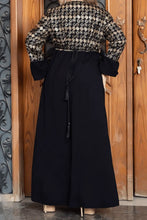 Load image into Gallery viewer, Ghazal Open Abaya - Crepe