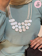Load image into Gallery viewer, Isabella Delicate Necklace - Seashells and Spanish pearls Stones