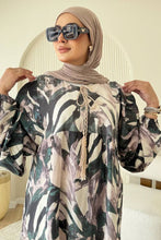 Load image into Gallery viewer, Alana Dress - Linen