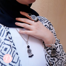 Load image into Gallery viewer, "Enta Omry" Black Agate Set
