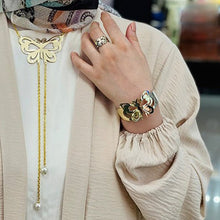 Load image into Gallery viewer, Butterfly Gold Plated Set - Necklace, Bracelet and Ring
