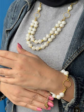 Load image into Gallery viewer, Eman Simple Set - Acrylic and Pearl Stones
