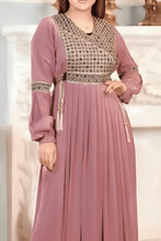 Load image into Gallery viewer, Yara Abaya - Crepe
