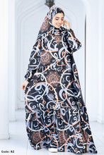 Load image into Gallery viewer, Isdal Yusra - Satin
