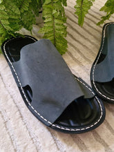 Load image into Gallery viewer, Yassien Slippers - Genuine Leather
