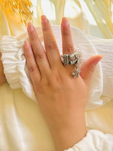 Load image into Gallery viewer, Layan Simple Ring
