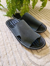 Load image into Gallery viewer, Yassien Slippers - Genuine Leather
