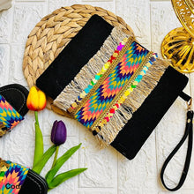 Load image into Gallery viewer, Nayara Handmade Clutch And Slippers - Leather And Linen
