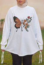 Load image into Gallery viewer, Butterfly Woman T-shirt - Cotton
