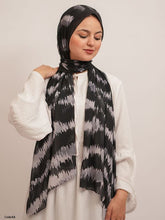 Load image into Gallery viewer, Emily Scarf - Crepe Digital
