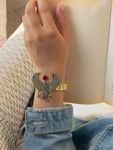 Load image into Gallery viewer, Falcon Bangle - Pure Copper
