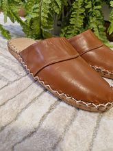 Load image into Gallery viewer, Nour Slippers - Genuine Leather
