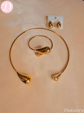 Load image into Gallery viewer, Elegant Choker Set - Stainless Steel
