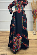 Load image into Gallery viewer, Tulane Abaya - Crepe
