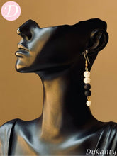 Load image into Gallery viewer, Menna Earring - Metal
