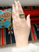 Load image into Gallery viewer, Yomna Ring - Pure Copper
